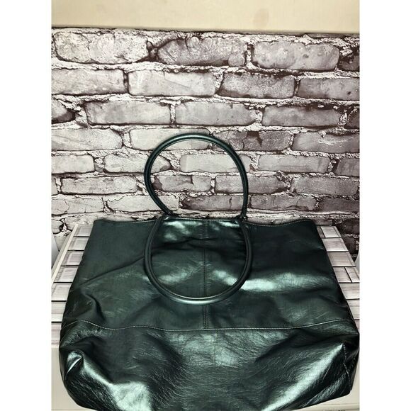 Saks Fifth Avenue Metallic Green One Compartment With Inside Pocket Large Bag - Picture 5 of 5